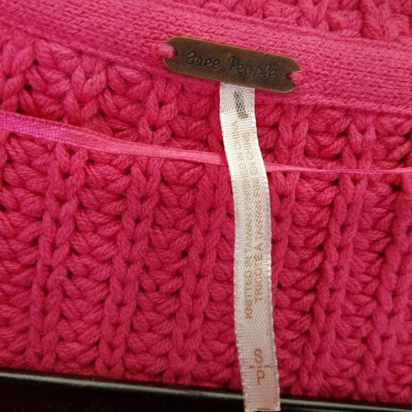 Free People Swim Too Deep Cardigan Sweater S Oversized Chunky Knit Fuchsia Flame - Picture 12 of 16